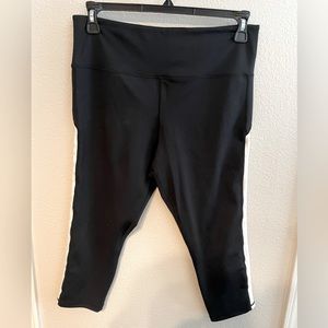 Zyia Light n Tight White Leopard Leggings